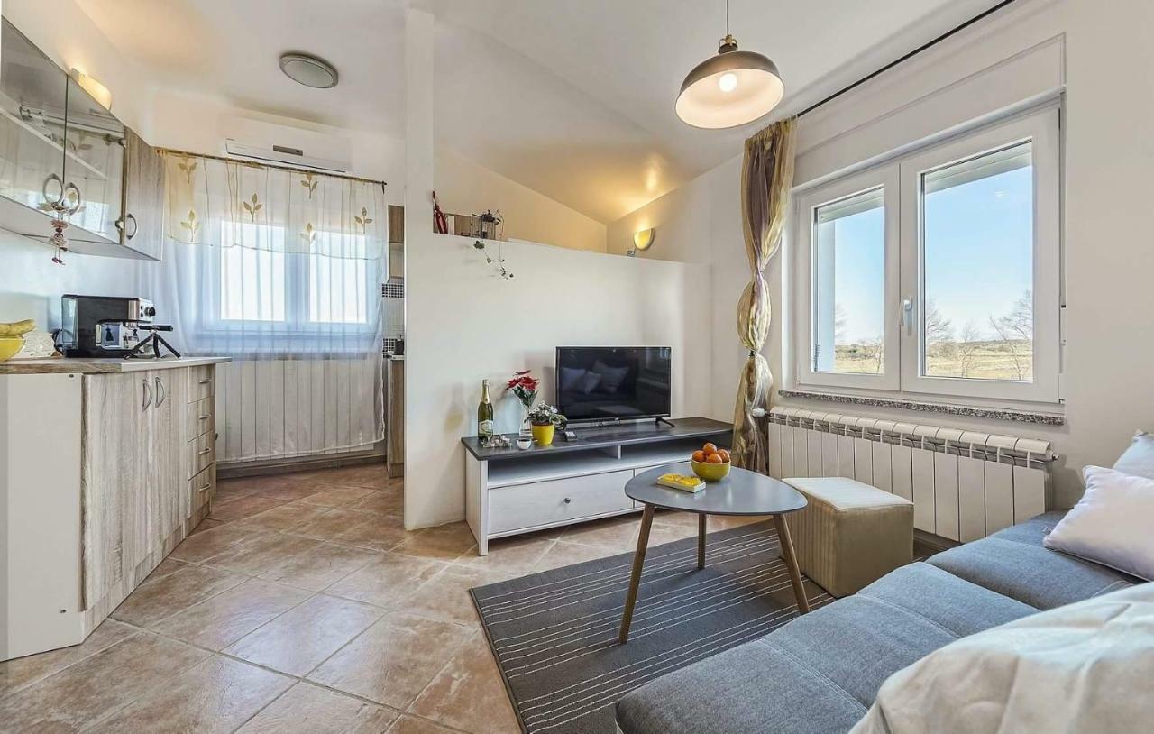 Lavander 01 Apartment Pula